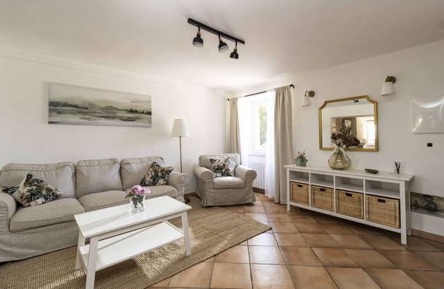 Holiday Home 'Bed and Breakfast Biancalana' with Mountain View, Private Terrace and Wi-Fi