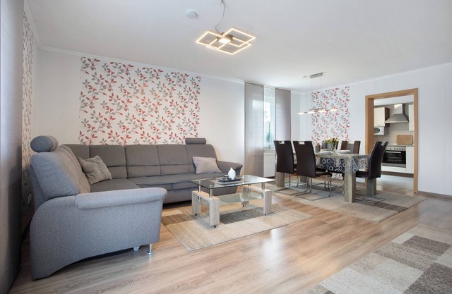 Holiday Home 'Bungalow Bei Rügen' with Private Terrace, Private Garden and Wi-Fi