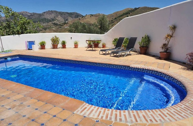 Holiday Home "Casa Laura" with Mountain Views, Pool, Garden, Air Conditioning and Wi-Fi