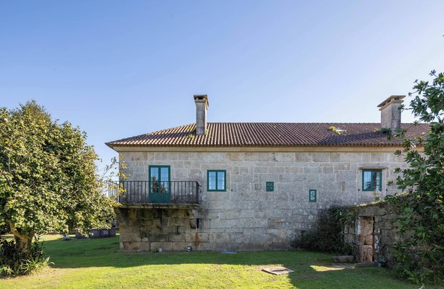 Holiday Home 'Casa Rectoral Entera' with Mountain View, Private Pool and Wi-Fi