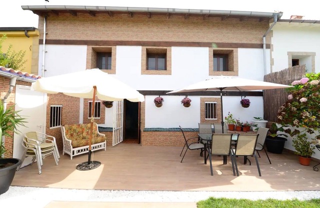 Holiday Home 'Casa Rural Cerca A Playas' with Private Pool, Private Terrace and Wi-Fi