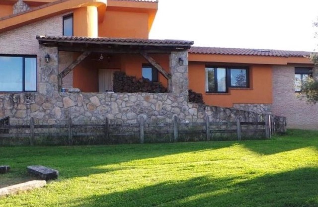 Holiday Home 'Casa Vargas' with Mountain View, Private Pool and Wi-Fi
