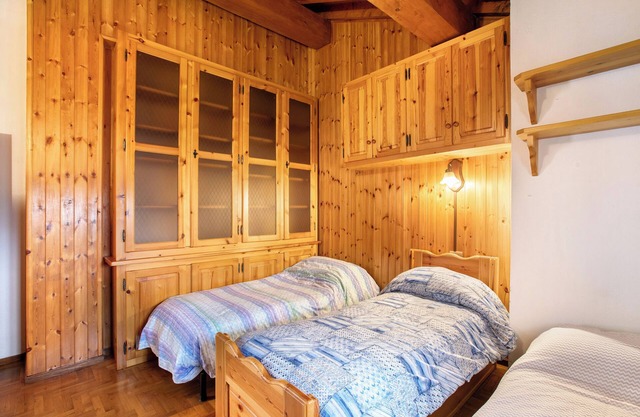 Holiday Home 'Casa Vacanza Menfrey' with Mountain View, Private Garden and Balcony