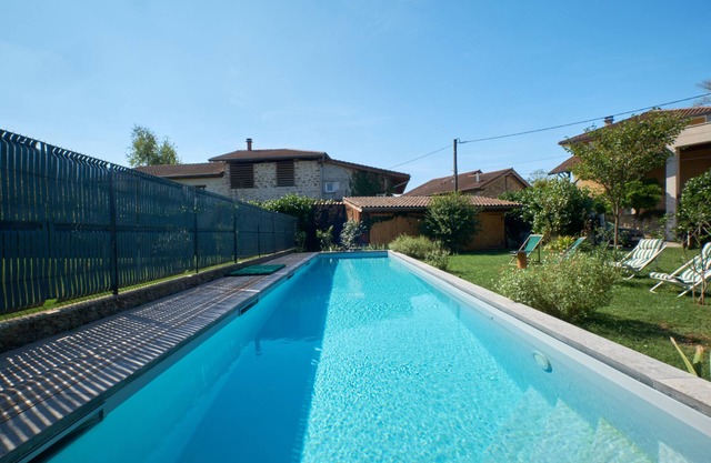 Holiday Home "Chez Nous" with Mountain View, Private Pool and Wi-Fi
