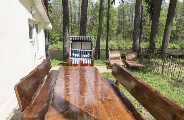 Holiday home Eldeblick directly on the banks of the Elde in Parchim