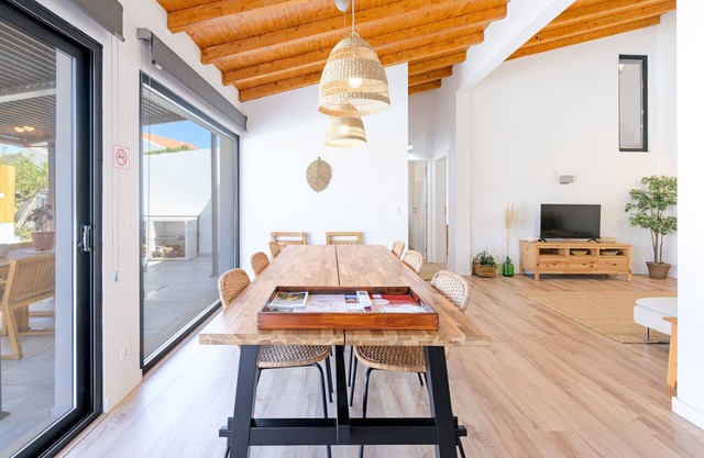 Holiday Home 'Esteva Country House' with Mountain View, Wi-Fi and Air Conditioning