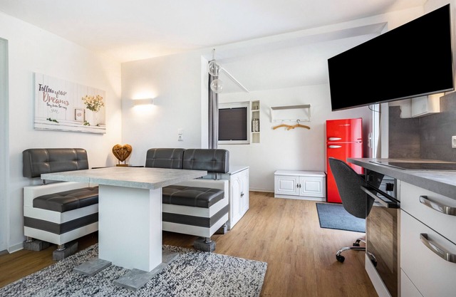 Holiday Home 'Ferienwohnung Am See' with Lake View, Private Terrace and Wi-Fi