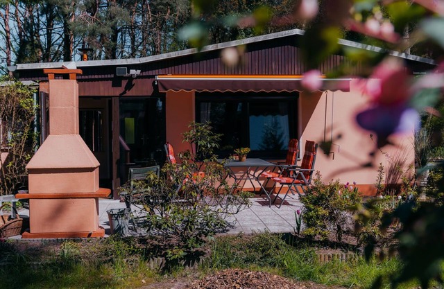Holiday Home 'Ferienhaus Nachtigall' with Private Terrace, Garden and Wi-Fi