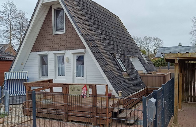 Holiday Home 'Ferienhaus Stamer Am Großen Meer' with Shared Terrace and Private Garden