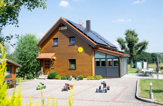 Holiday Home 'Ferienholzhaus Füßmann' with Mountain View, Private Terrace and Wi-Fi