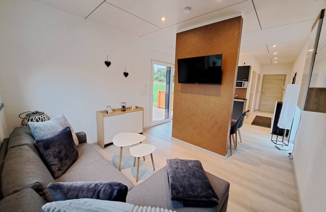 Holiday Home 'Fimo Haus' with Sea View, Private Terrace and Wi-Fi