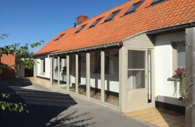 holiday home for 10 people