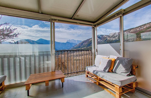 Holiday Home 'Gîte Ludomi' with Mountain View, Balcony and Wi-Fi