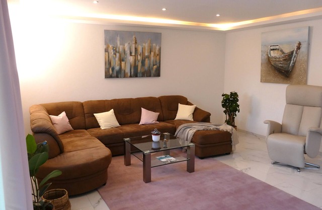 Holiday home 'Grand Westfalia' with terrace, sports room and 4 free e-bikes