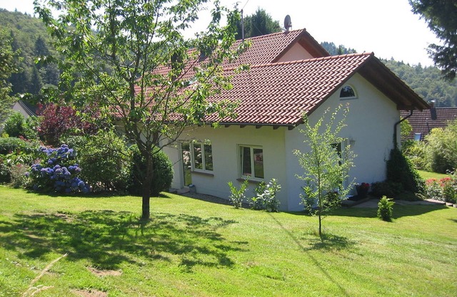 Holiday Home 'Häusle' with Mountain View, Private Terrace and Wi-Fi