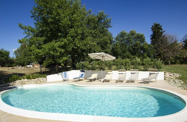 Holiday Home in Cossignano with Pool