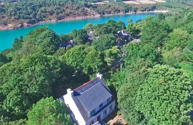 Holiday Home in Moëlan near Kerfany Beach