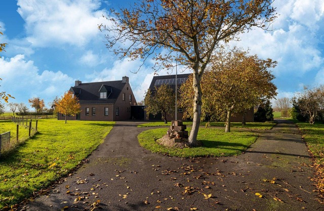 Holiday home in Sint Kruis with a garden