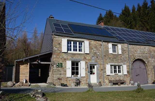 Holiday home in Viroinval with sauna