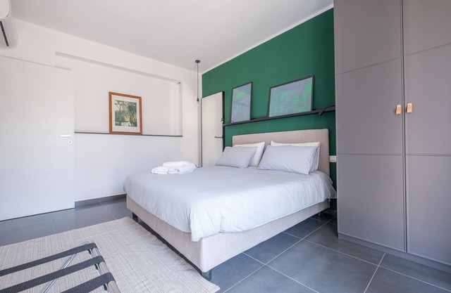 Holiday Home 'Ninai Sea Holiday Apartment 2' with Balcony, Wi-Fi and Air Conditioning