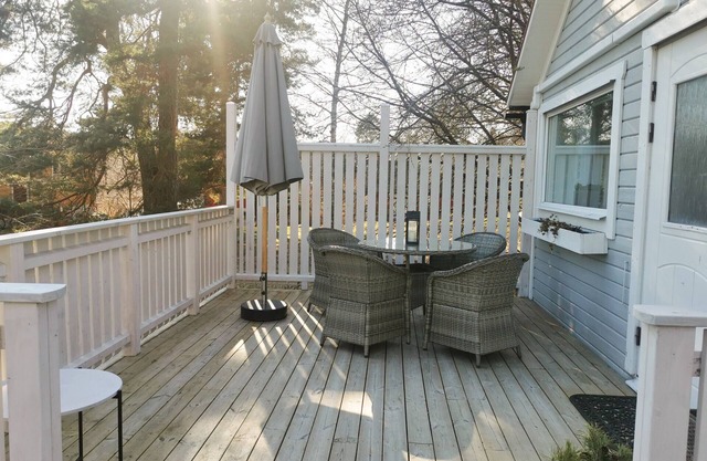 Holiday home on Resarö near the sea | SE13008