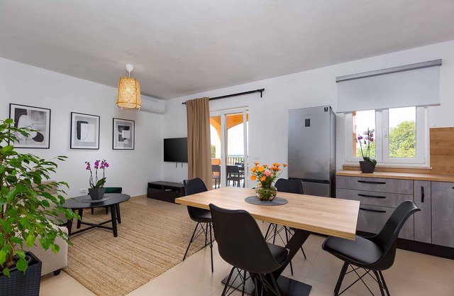 Holiday home with terrace and barbecue