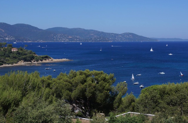Holiday house with sea view