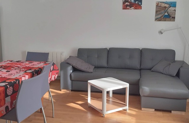 Holiday house 6 pers. in Etel, beach at 100 m