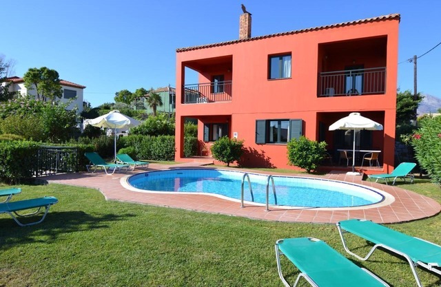Holiday house Agios Myronas for 1 - 8 persons with 4 bedrooms - Holiday home