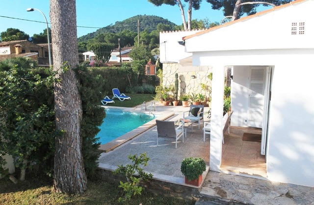 Holiday house Cala Ratjada for 1 - 6 persons with 3 bedrooms - Holiday home