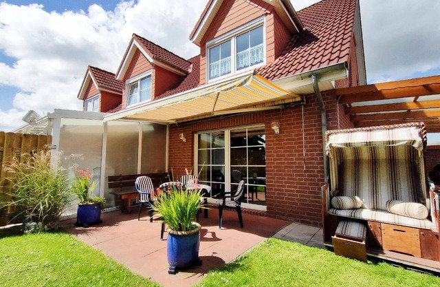 Holiday house Hamswehrum for 1 - 4 persons with 3 bedrooms - Holiday home