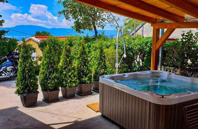 Holiday house Hreljin for 1 - 11 persons with 3 bedrooms - Holiday house