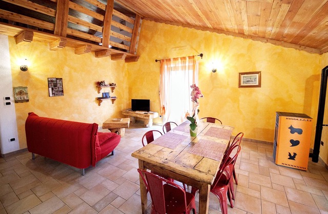 holiday house maison povil near aosta 1-5