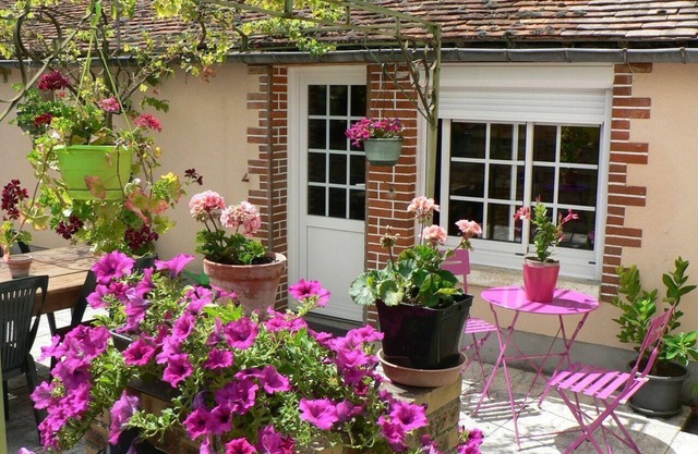 Holiday house Noyers for 1 - 6 persons with 4 bedrooms - Holiday house