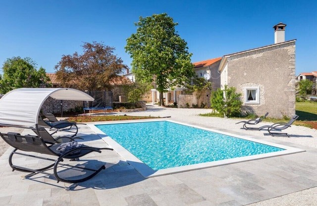 Holiday House Orbanic with private pool