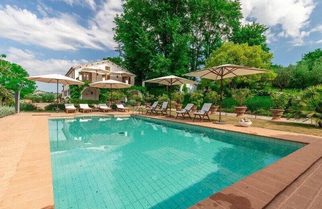 Holiday house Ripatransone for 1 - 13 persons with 6 bedrooms - Holiday home