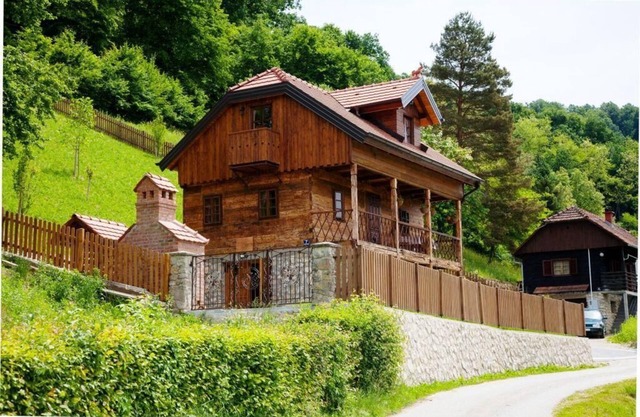 Holiday house Tuhelj for 1 - 5 persons with 2 bedrooms - Holiday house