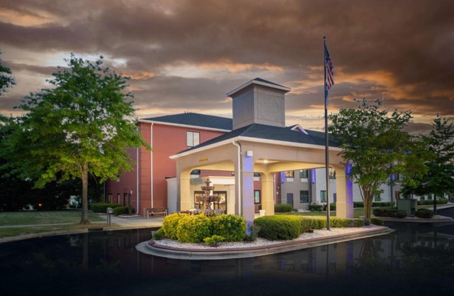 Holiday Inn Express Clayton Southeast Raleigh by IHG