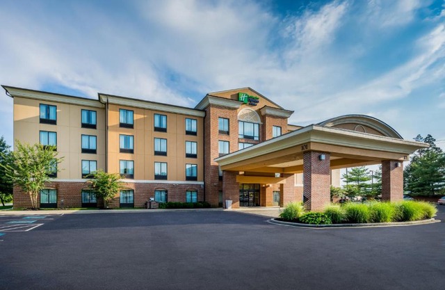 Holiday Inn Express Hotel & Suites-North East by IHG