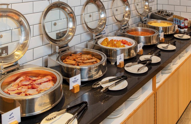 Holiday Inn Express London-Epsom Downs by IHG