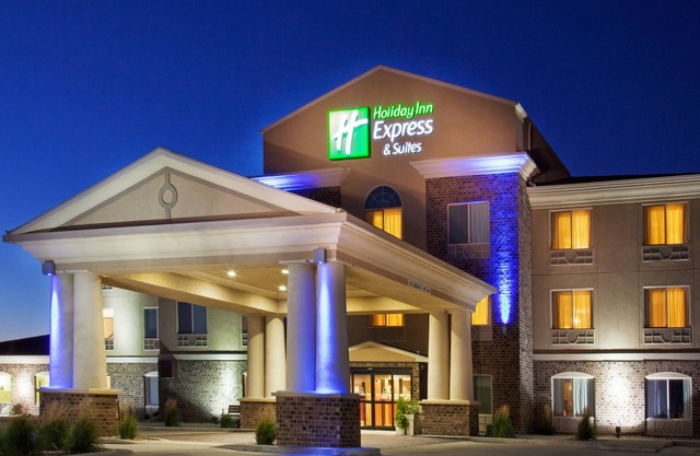 Holiday Inn Express & Suites Sioux Center by IHG