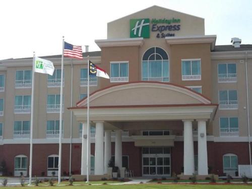 Holiday Inn Express & Suites - Smithfield/Selma by IHG
