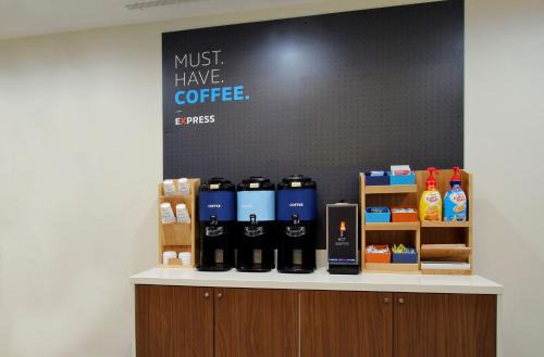 Holiday Inn Express & Suites Cambridge by IHG