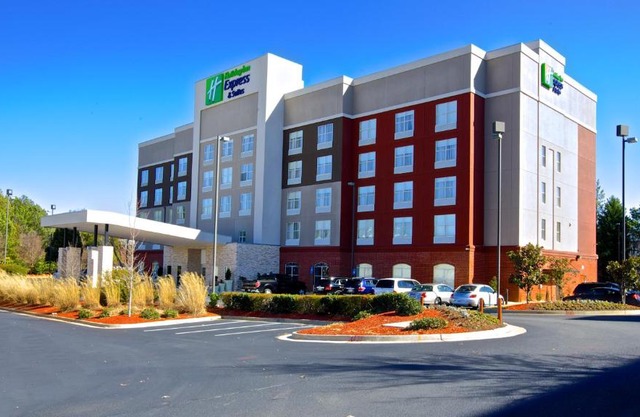 Holiday Inn Express & Suites Atlanta NE- Duluth by IHG