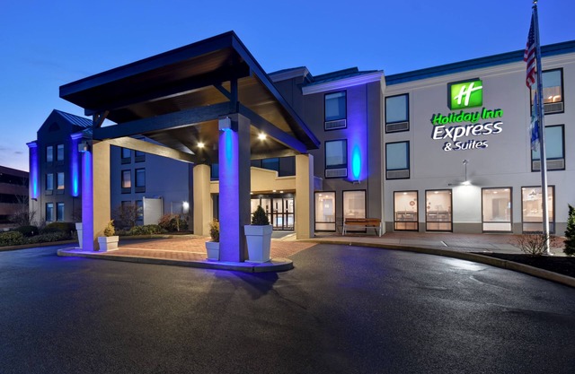 Holiday Inn Express & Suites Allentown-Dorney Park Area by IHG