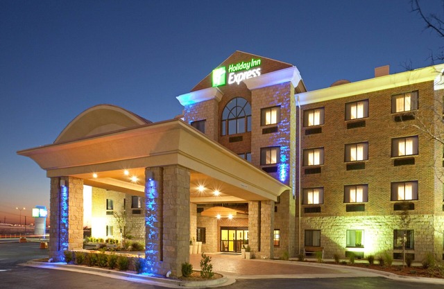 Holiday Inn Express & Suites Lubbock West by IHG