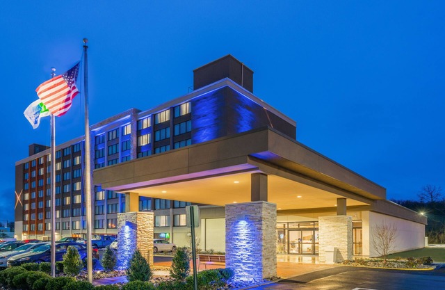 Holiday Inn Express & Suites Ft. Washington - Philadelphia by IHG