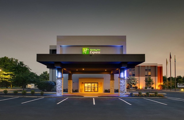 Holiday Inn Express Voorhees - Mt. Laurel by IHG