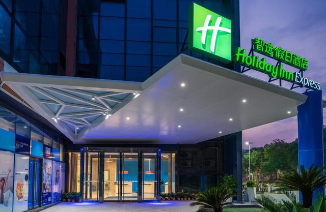 Holiday Inn Express Yangjiang City Center by IHG