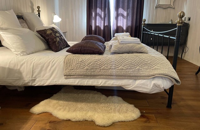 🥇 Holiday Lettings Beech Lodge 6 Bed Luxury